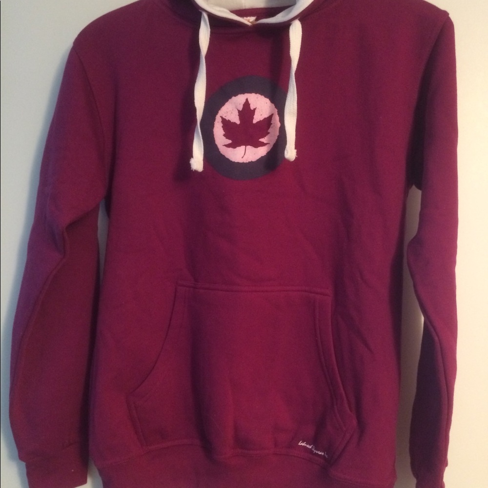 NWT Hoodie Plum Fuscia Maple Leaf' CAF